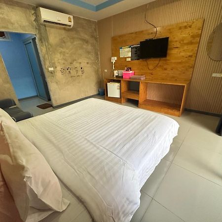 Jingle Bells Resort Ko Lan Esterno foto