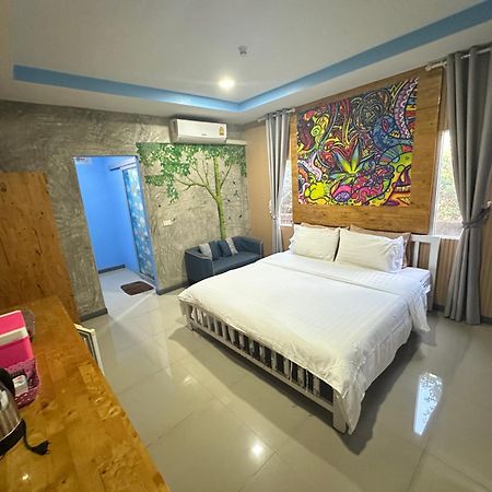 Jingle Bells Resort Ko Lan Esterno foto