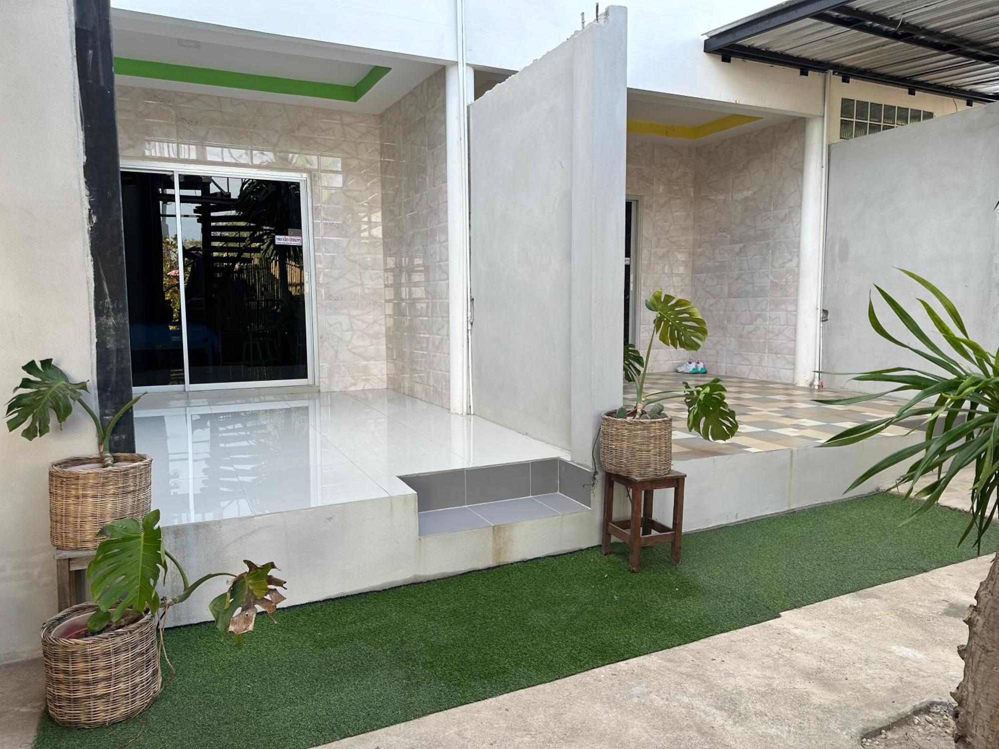 Jingle Bells Resort Ko Lan Esterno foto
