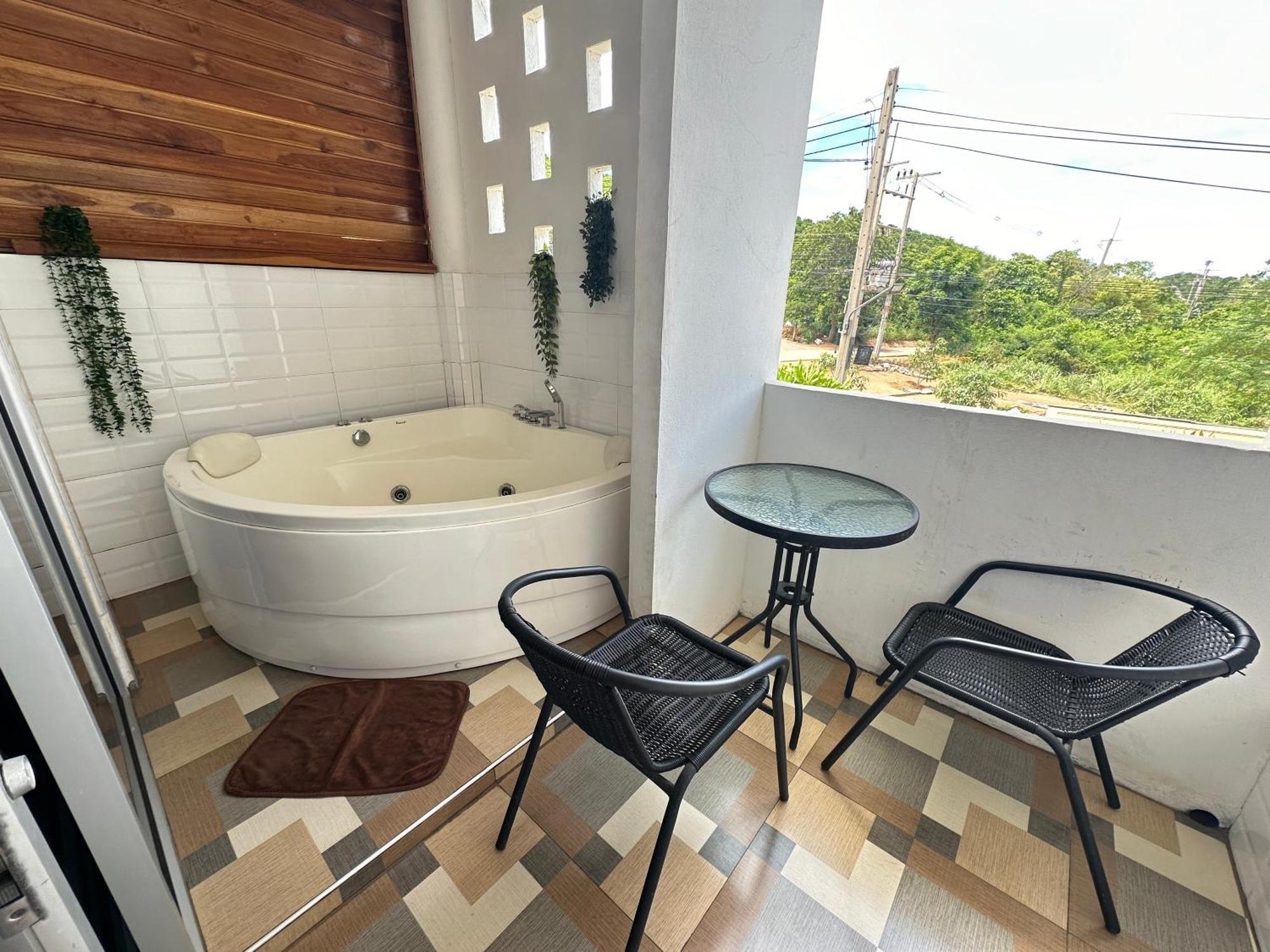 Jingle Bells Resort Ko Lan Esterno foto