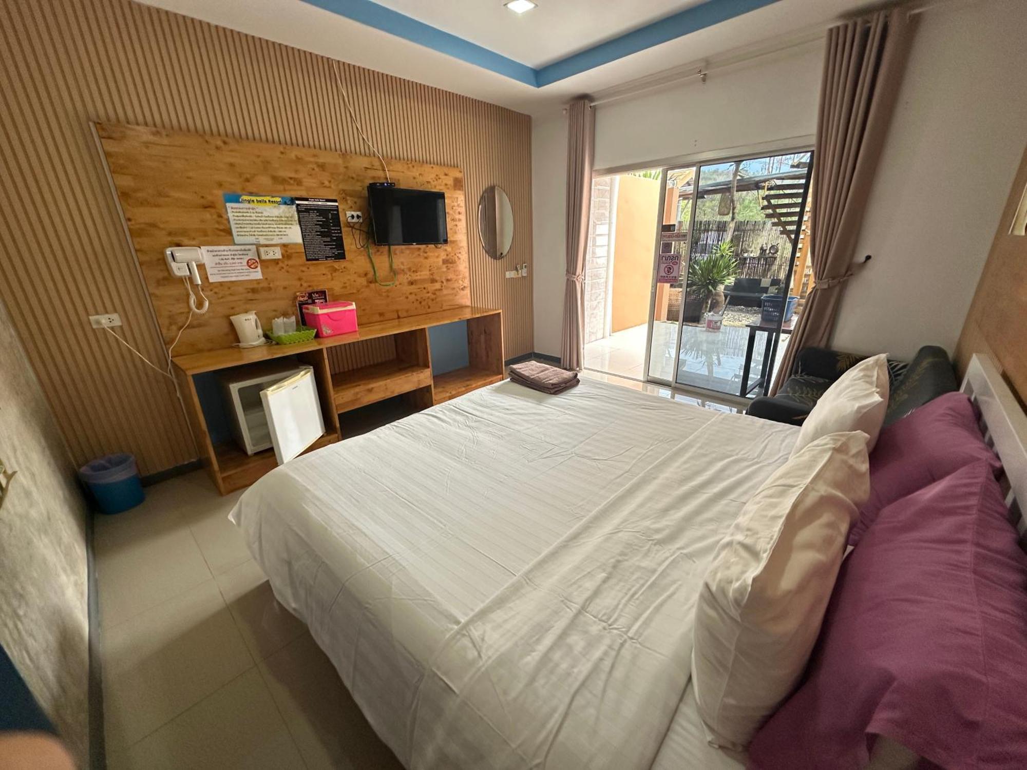 Jingle Bells Resort Ko Lan Esterno foto